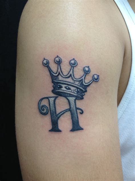 crown tattoo